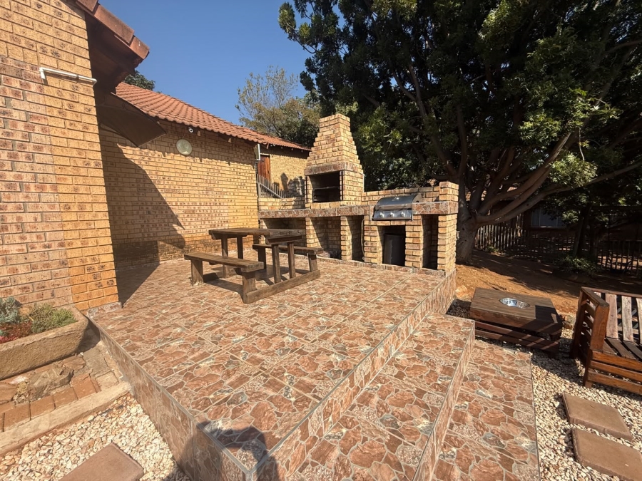 4 Bedroom Property for Sale in Cashan North West